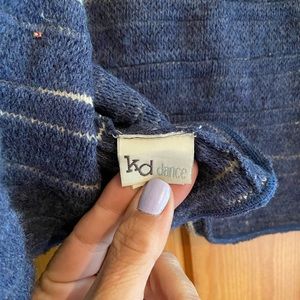 cropped long sleeve, light, dance sweater